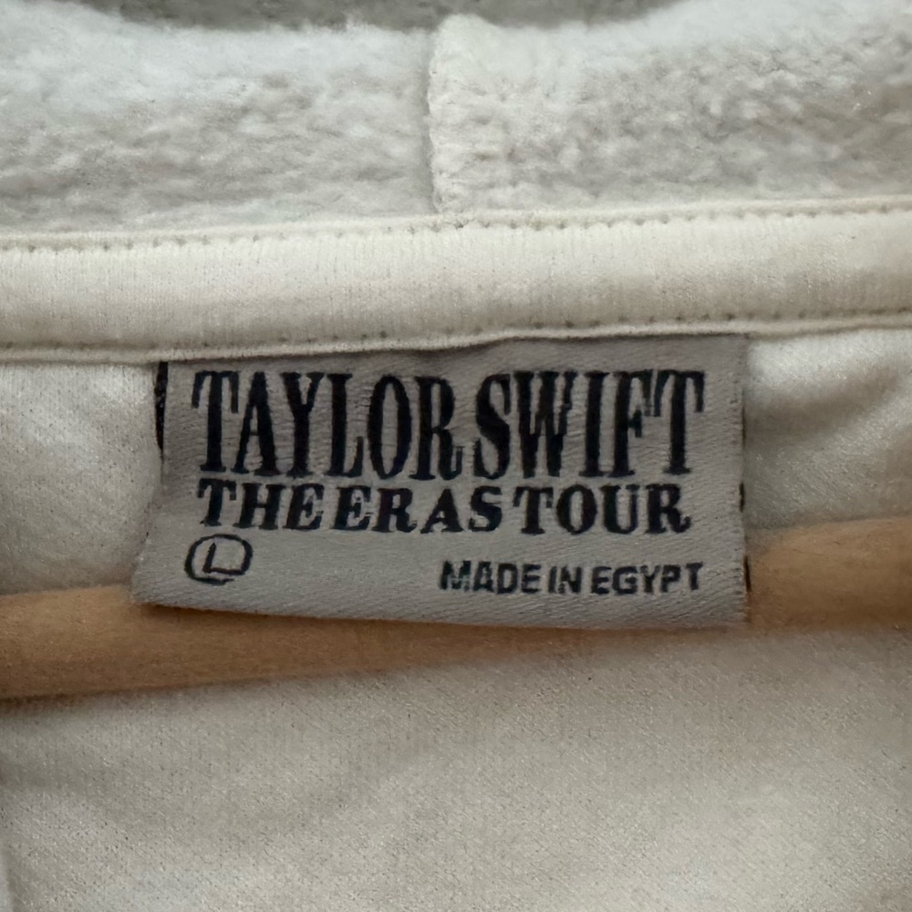 Taylor Swift Eras Tour Hoodie Sweatshirt Graphic Fleece Large Cream Concert - Picture 10 of 10